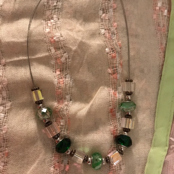Facets 5th  Avenue art glass necklace - Picture 6 of 6